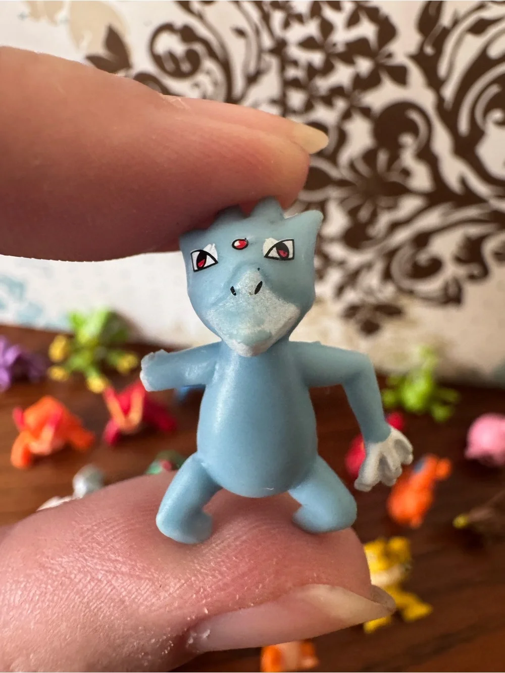 Lot of 18 unbranded quarter machine Pokémon figures vintage 1